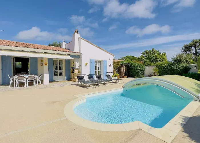 De Plain Pied Avec Jardin Paysager Et Piscine Villa *