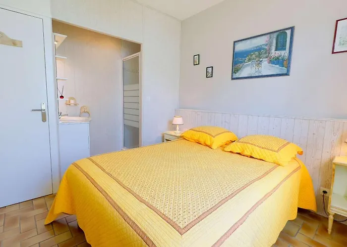 De Plain Pied Avec Jardin Paysager Et Piscine Villa *